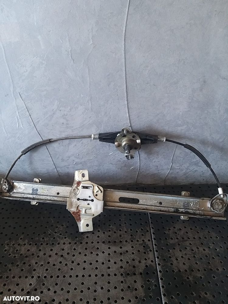Macara manuala stanga fata hyundai i10 1 pa 824010x000 - 2