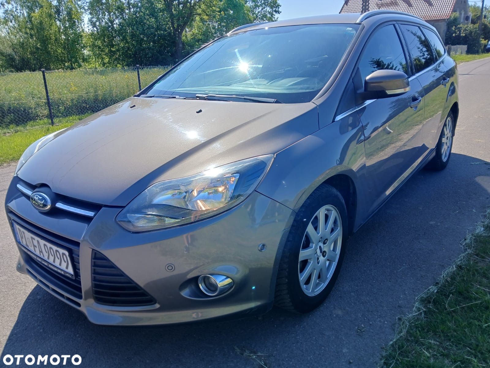 Ford Focus Turnier 1.6 TDCi DPF Start-Stopp-System Champions Edition - 1