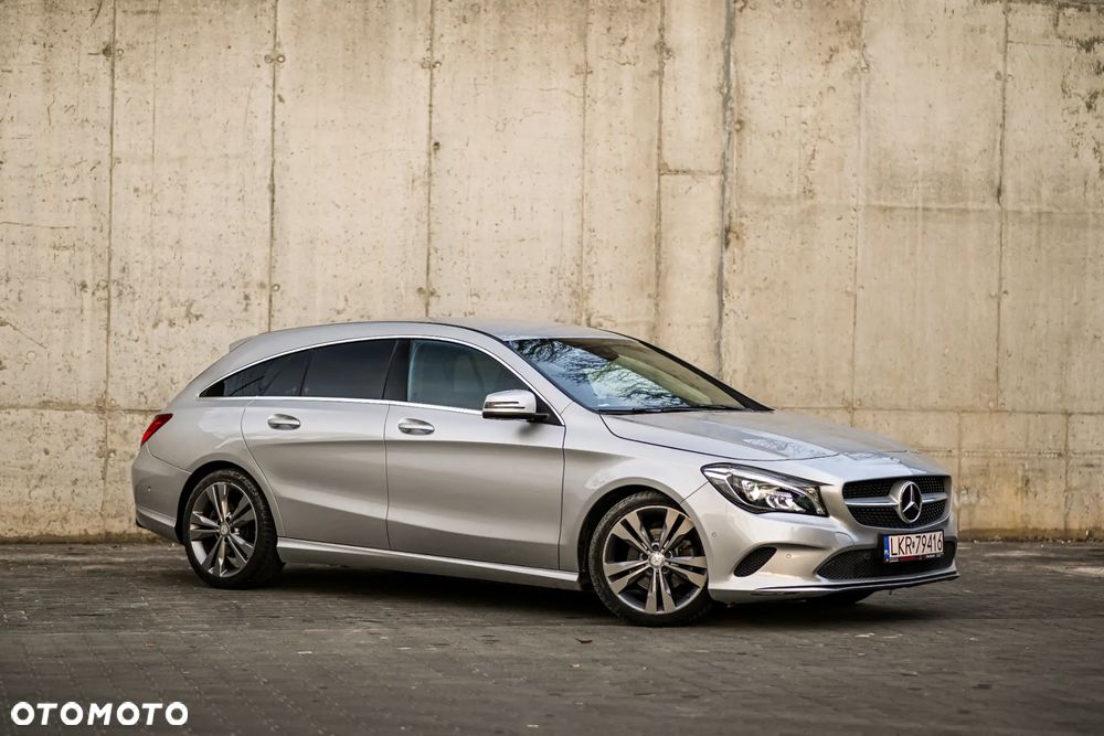 Mercedes-Benz CLA 180 7G-DCT Peak Edition - 4