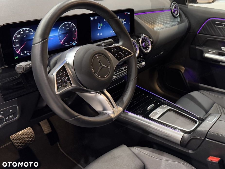 Mercedes-Benz GLA 200 Progressive - 8