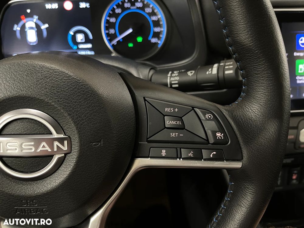 Nissan LEAF 62 kWh e+ N-Connecta - 22