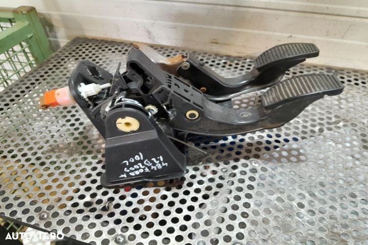 PEDALE AMBREIAJ + FRANA Ford Ka 2 [2008 - 2020] Hatchback 1.2 MT (69 - 2