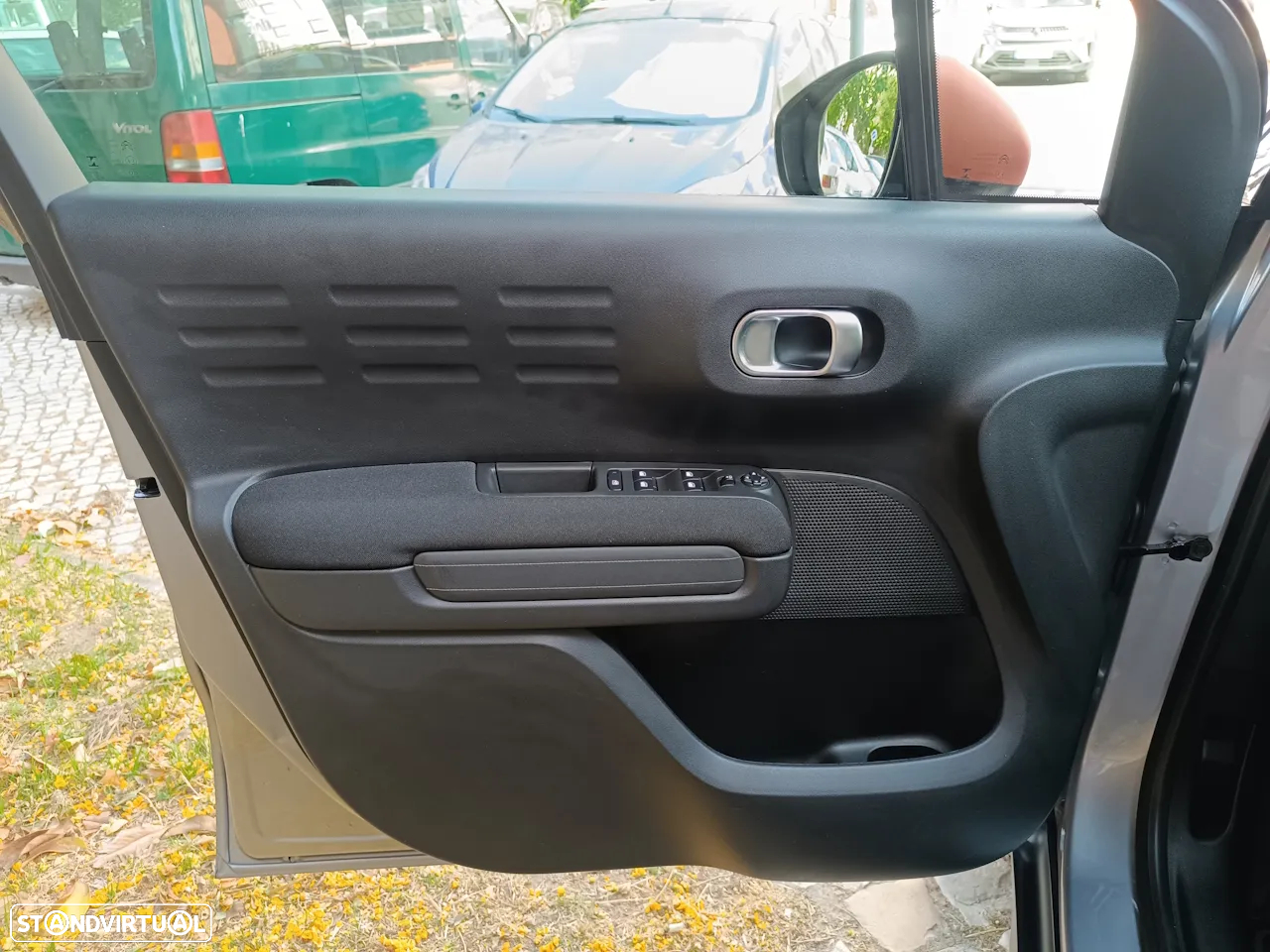 Citroën C3 Aircross 1.2 PureTech Shine EAT6 - 10