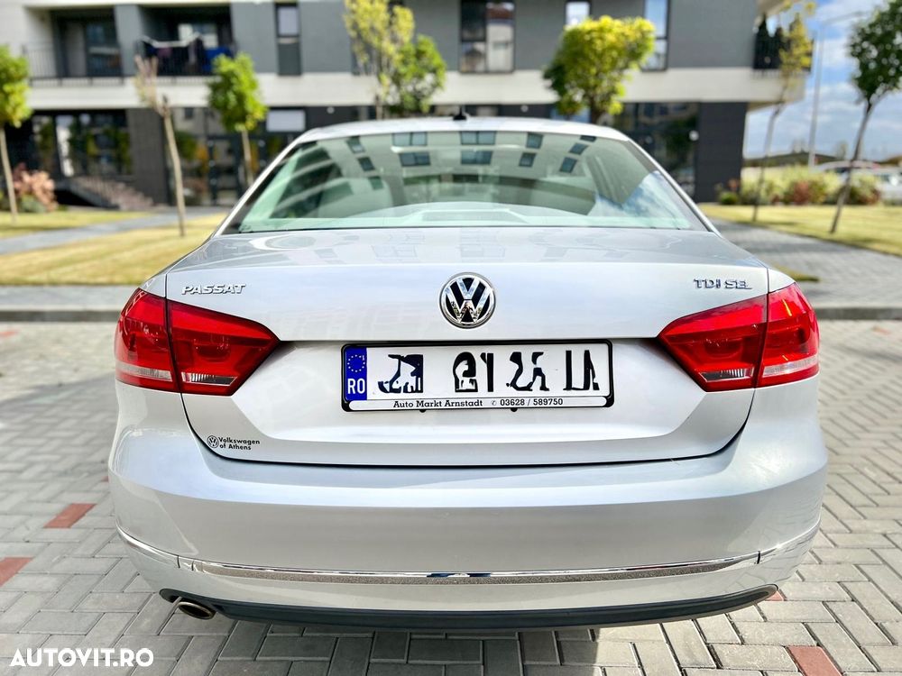 Volkswagen Passat - 4
