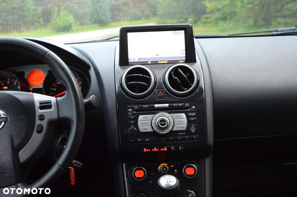 Nissan Qashqai 2.0 4 x 4 lounge - 32