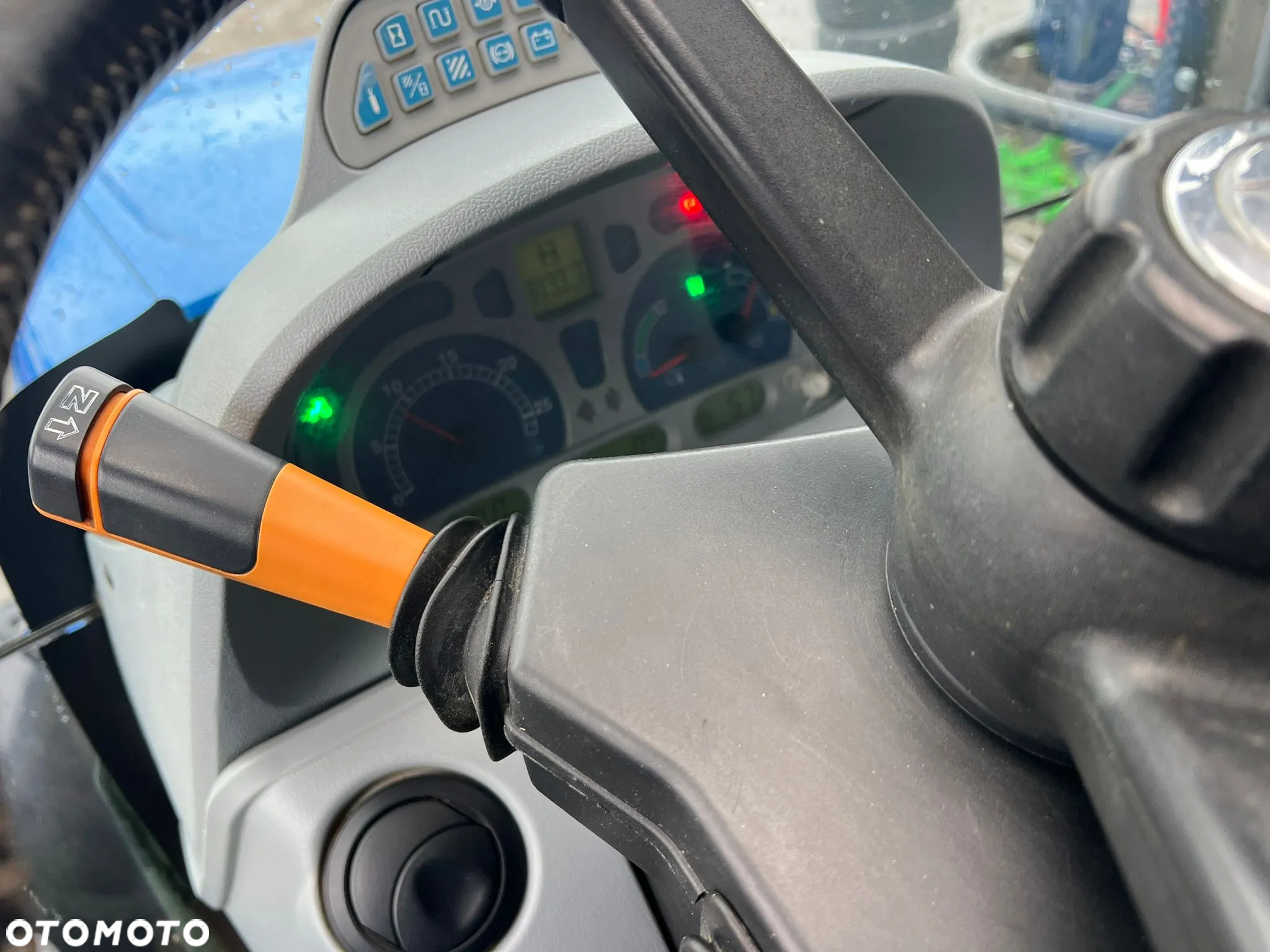 New Holland T7.185 AUTOCOMMAND  7.200 CASE PUMA 170 - 25