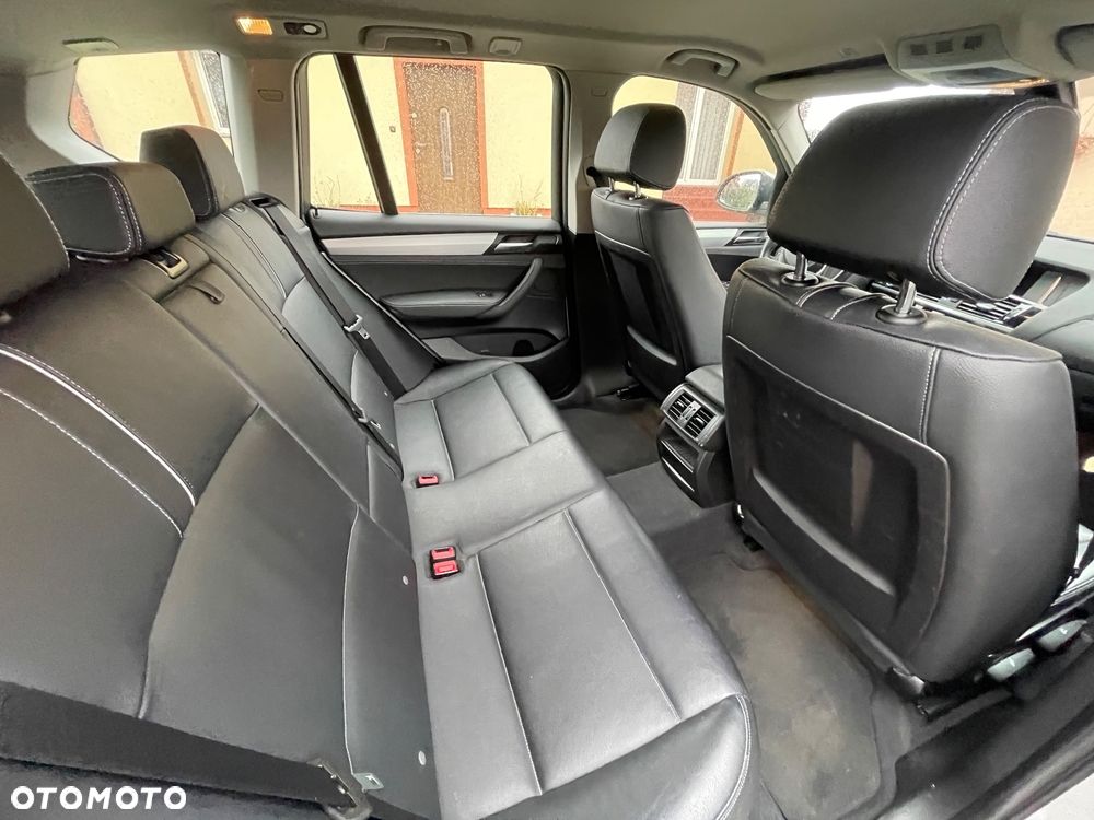 BMW X3 sDrive18d xLine - 16