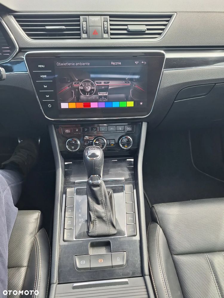 Skoda Superb 2.0 TDI L&K DSG - 28