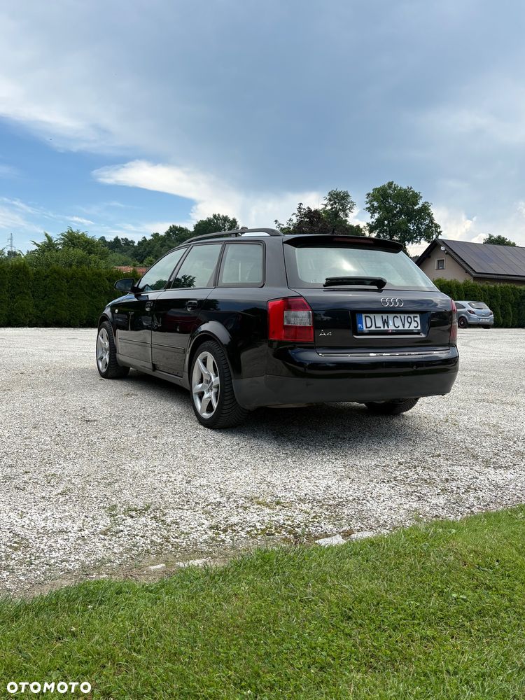 Audi A4 Avant - 6