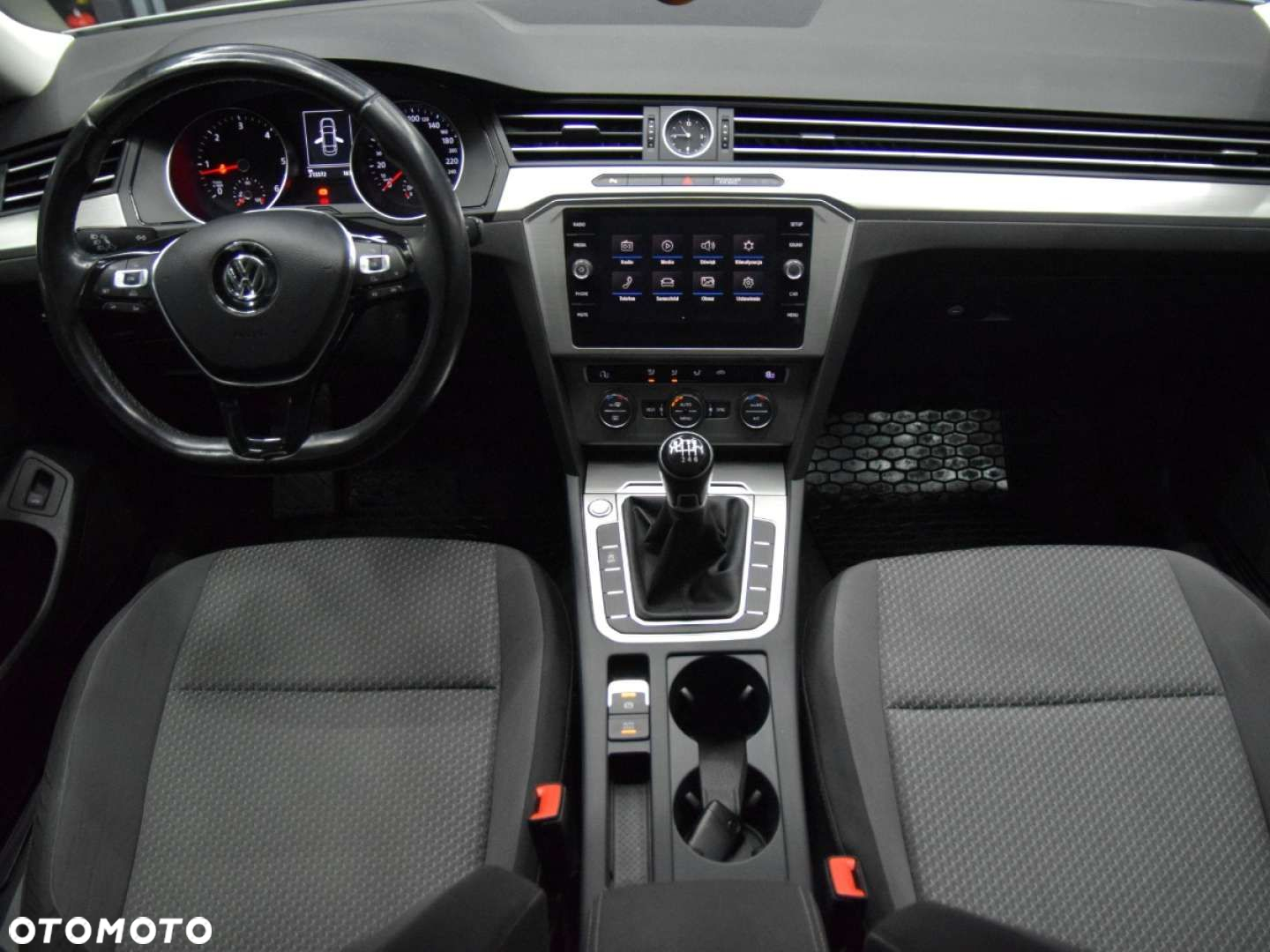 Volkswagen Passat - 5