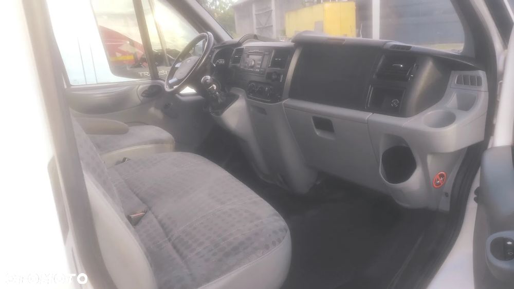 Ford TRANSIT NAPEND 4X4 WYCIĄGARKA POLSKI SALON 1 WŁASCICIEL BEZWYPADKOWY MAŁY PRZEBIEG - 9