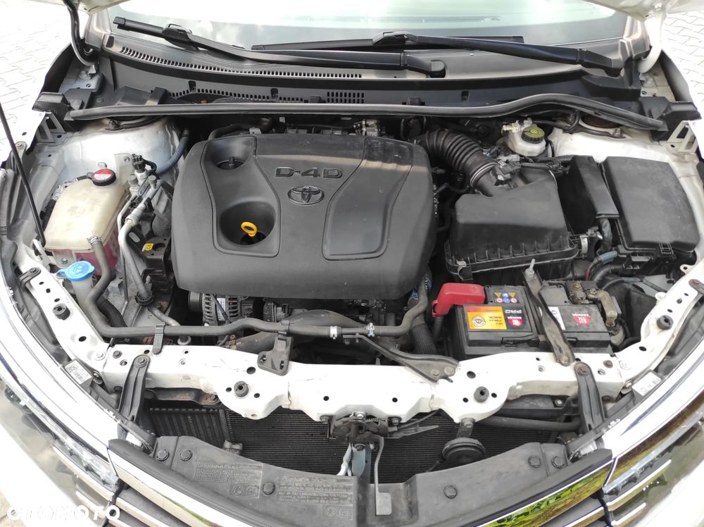 Toyota Corolla - 16
