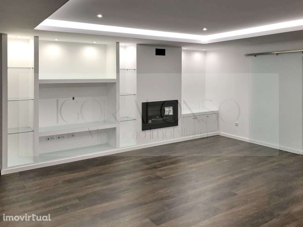 Excelente Moradia T4 com 3 Suítes, Piscina e Lavandaria - Excelente... - Grande imagem: 4/5