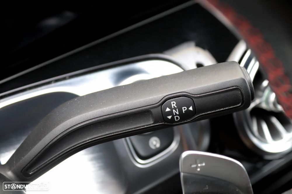 Mercedes-Benz GLB 180 d AMG Line - 14