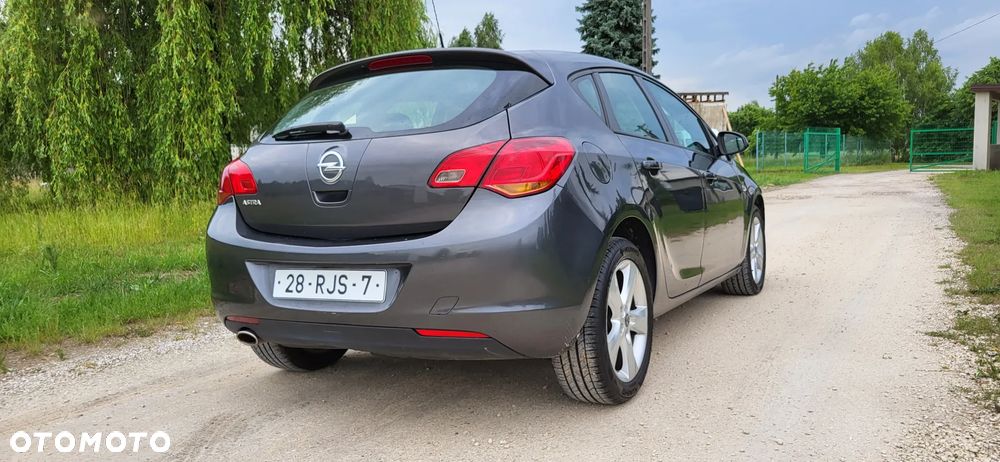 Opel Astra 1.4 T Enjoy - 23
