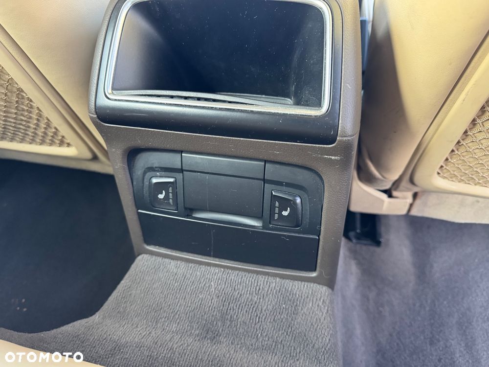 Audi A4 ver-avant-2-0-tdi-dpf-multitronic-s-line-sportpaket - 12