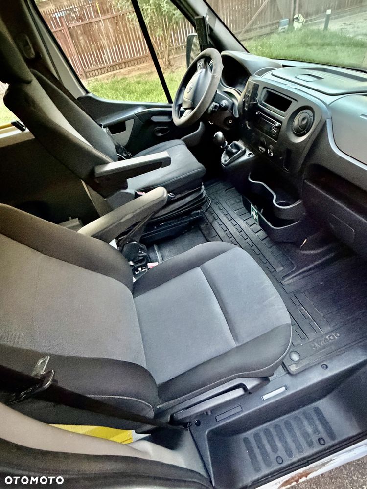 Nissan NV400 - 7