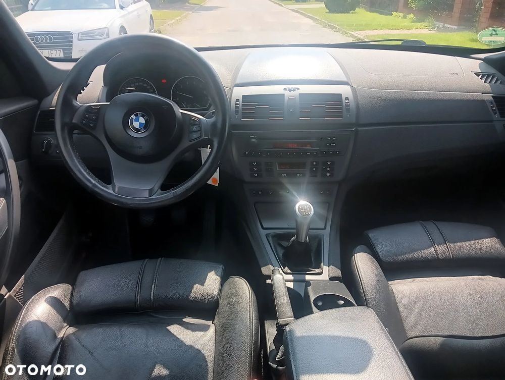 BMW X3 3.0i - 8
