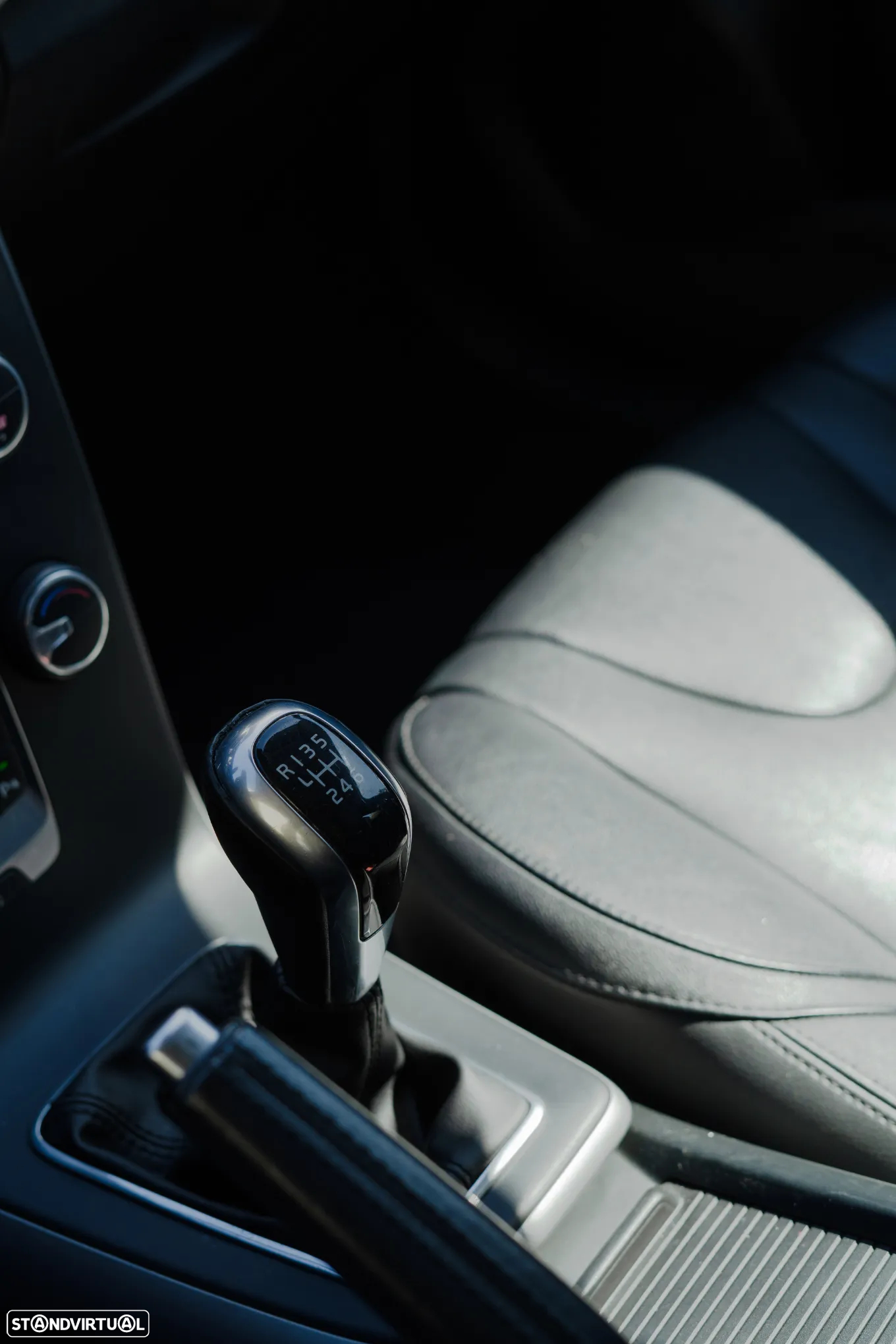 Volvo V40 1.6 D2 Eco Kinetic - 11