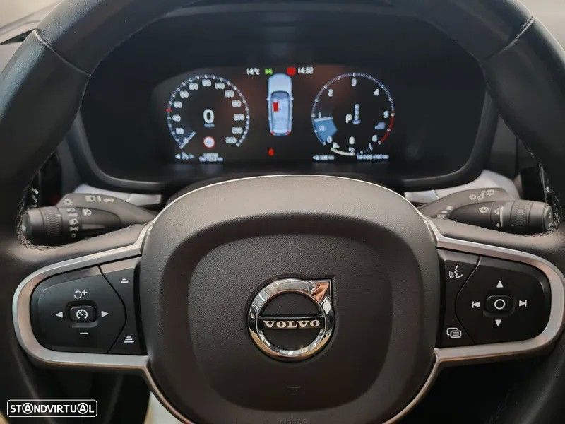 Volvo V60 2.0 B4 Momentum Geartronic - 18