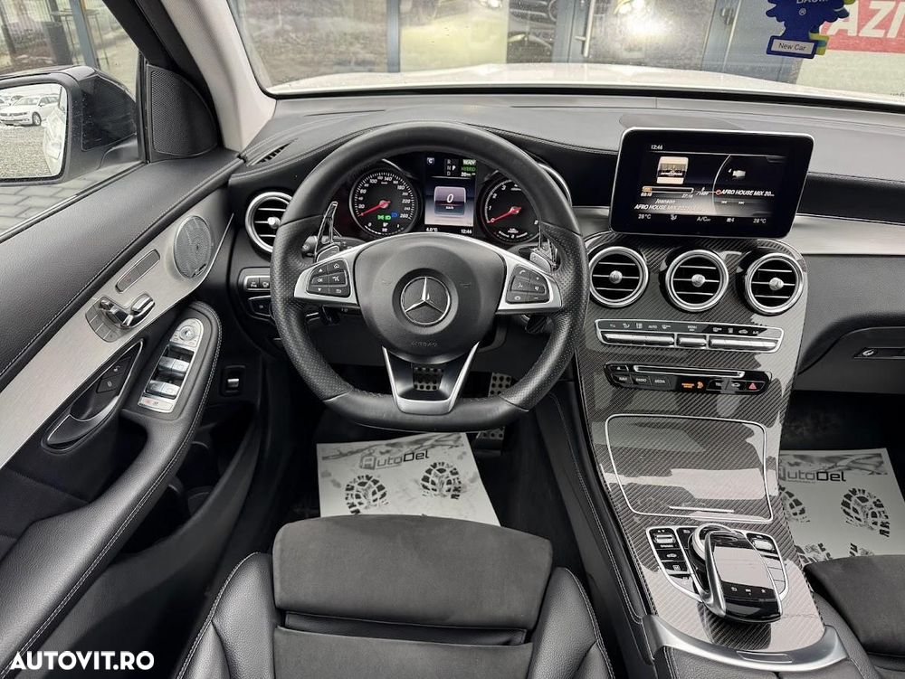 Mercedes-Benz GLC - 11