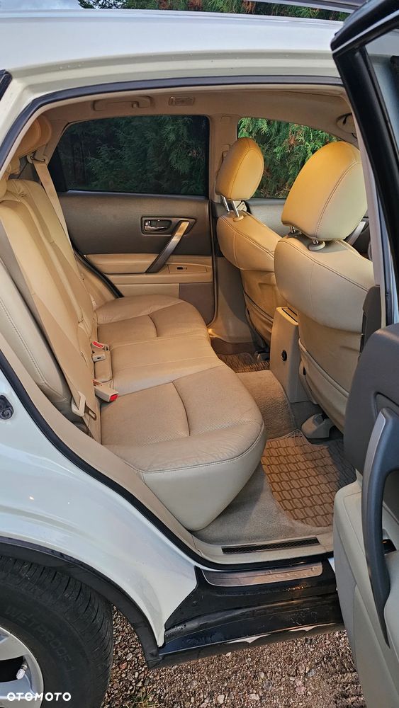 Infiniti FX FX35 - 21