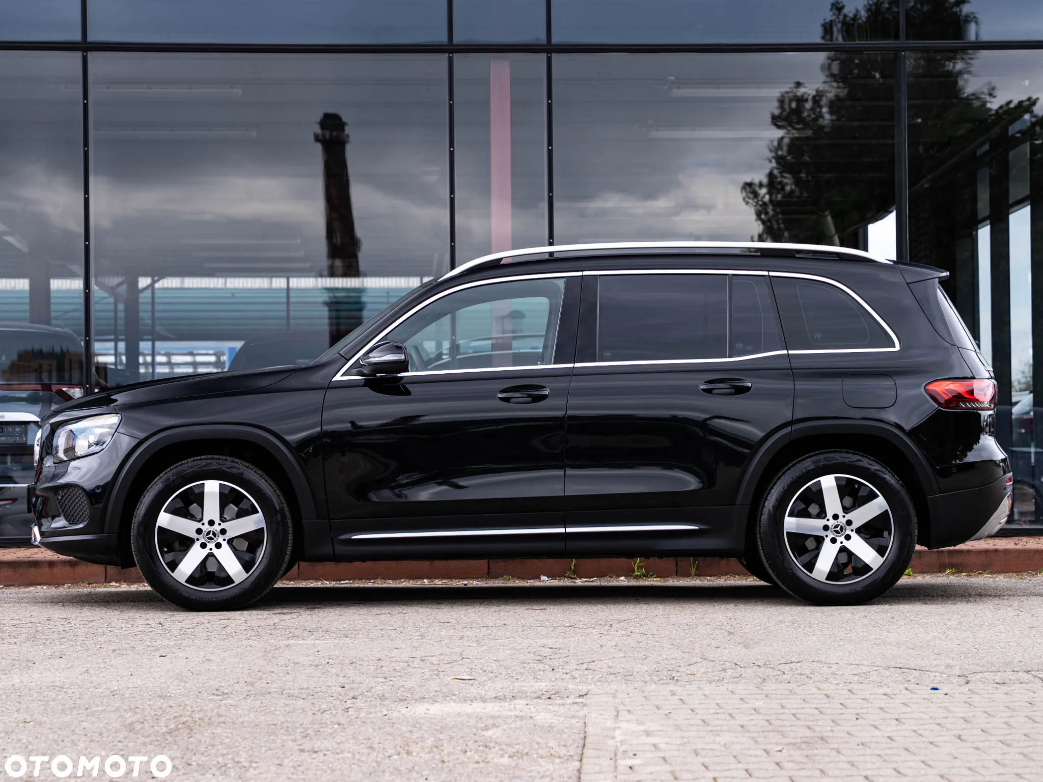 Mercedes-Benz GLB 220 d 4-Matic Progressive 8G-DCT - 17