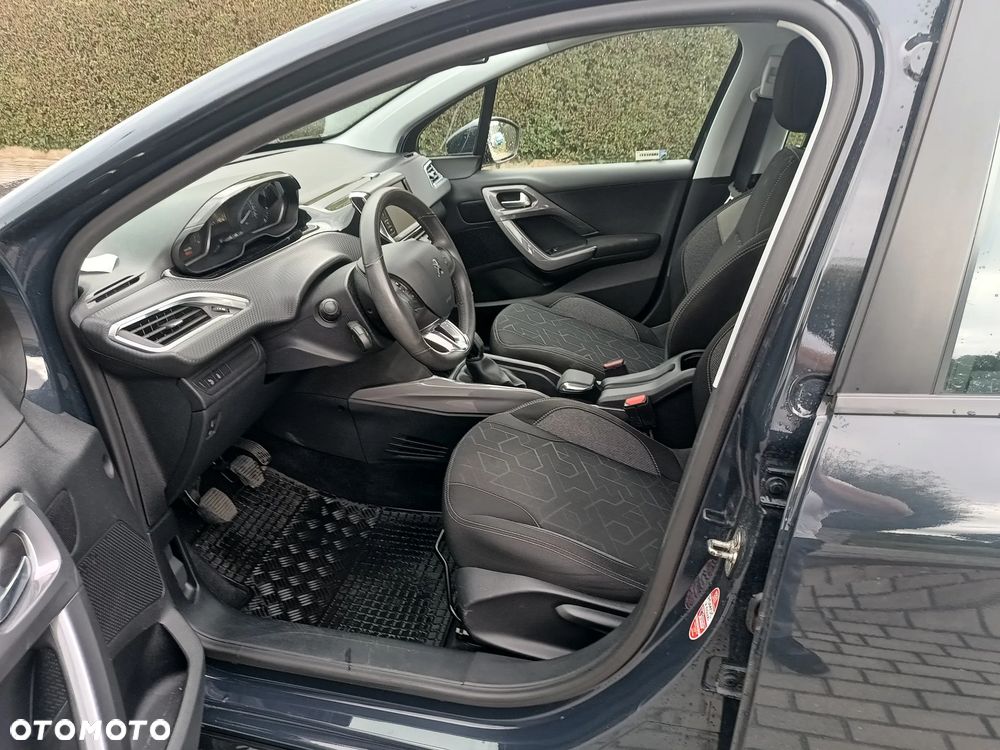 Peugeot 2008 PureTech 82 Active - 16