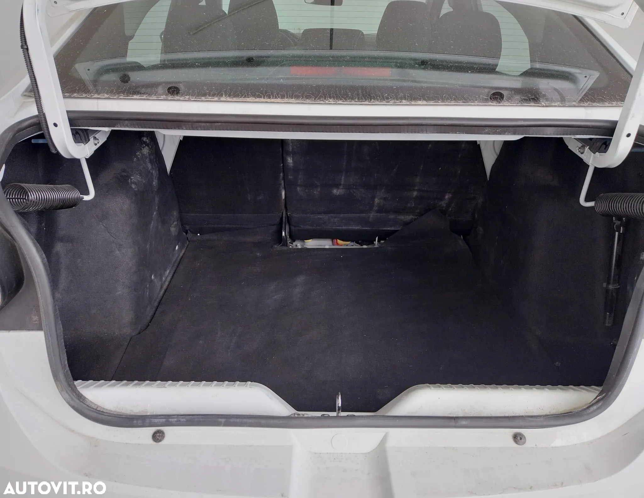 Dacia Logan TCe 90 MT6 Expression - 5