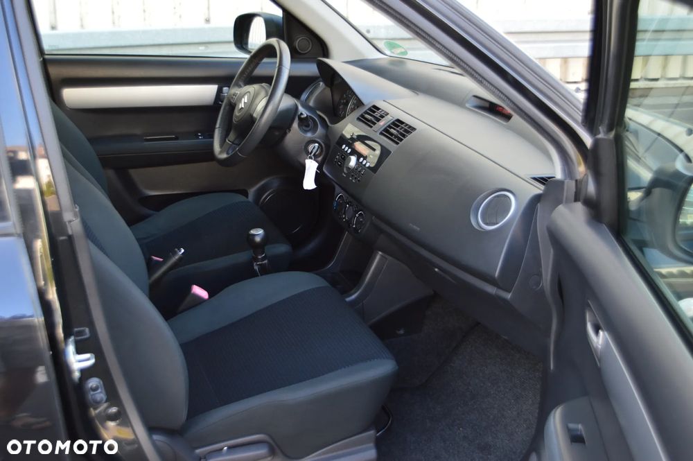 Suzuki Swift - 17
