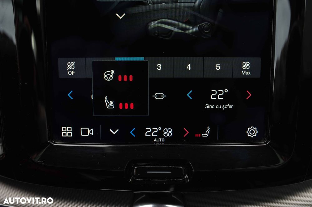 Volvo XC 60 T8 Twin Engine AWD R-Design - 28