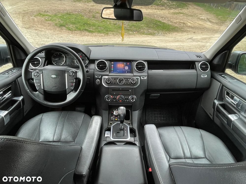 Land Rover Discovery 3.0D V6 HSE - 8