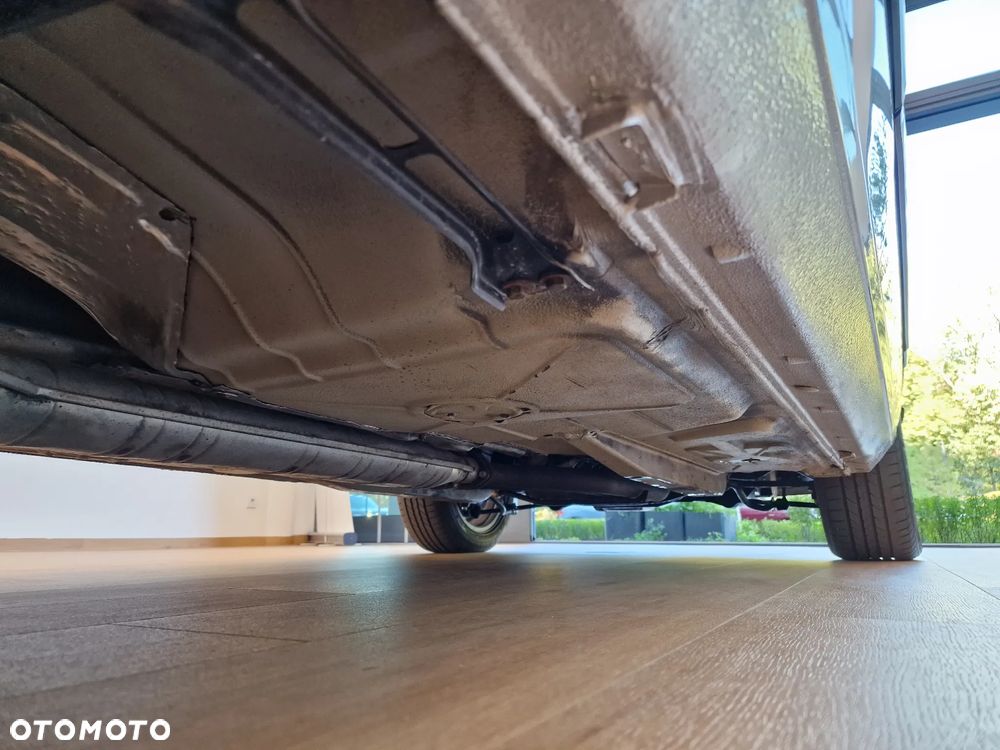 BMW Seria 5 520i - 40
