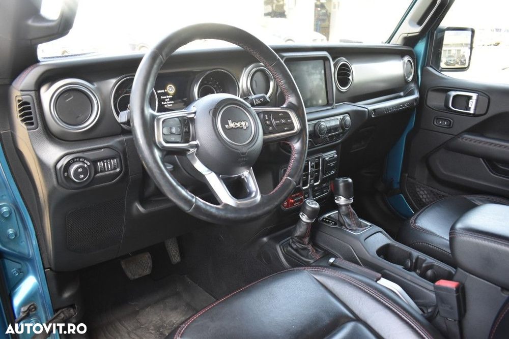 Jeep Wrangler - 31