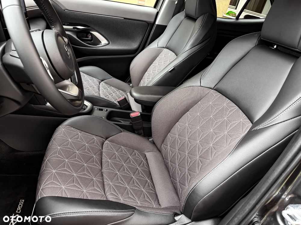 Toyota Yaris Cross Hybrid 1.5 Executive - 29