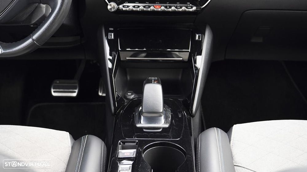 Peugeot e-208 50 kWh GT Pack - 35