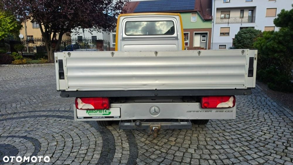 Mercedes-Benz Sprinter - 4