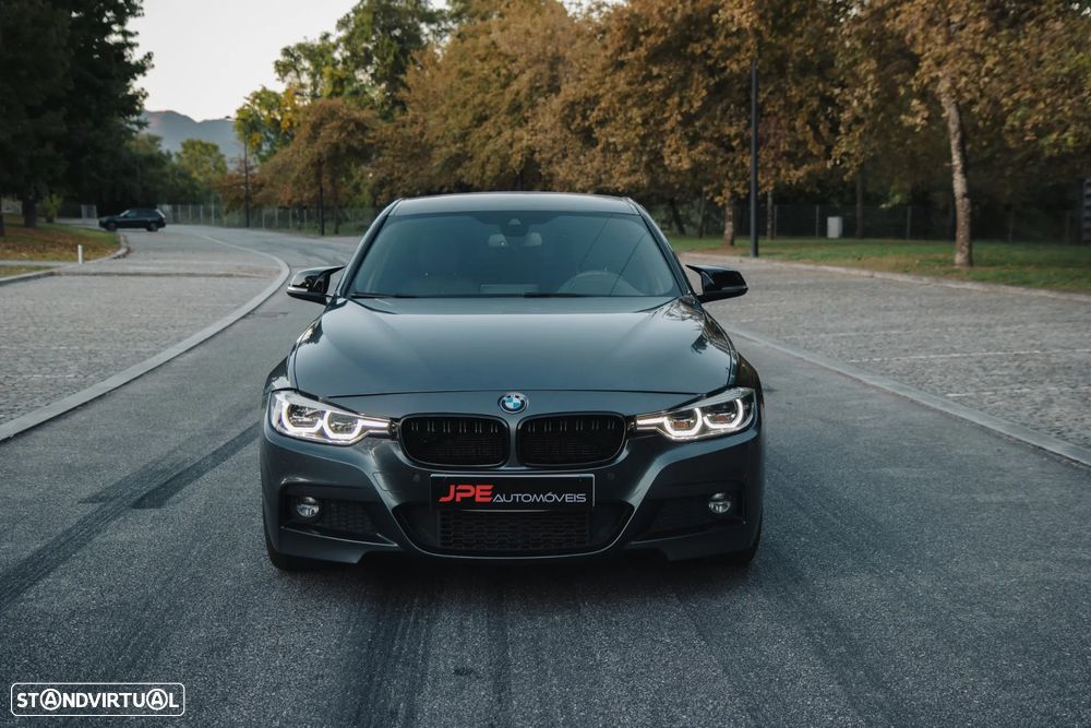 BMW 320 d Touring Aut. M Sport - 12