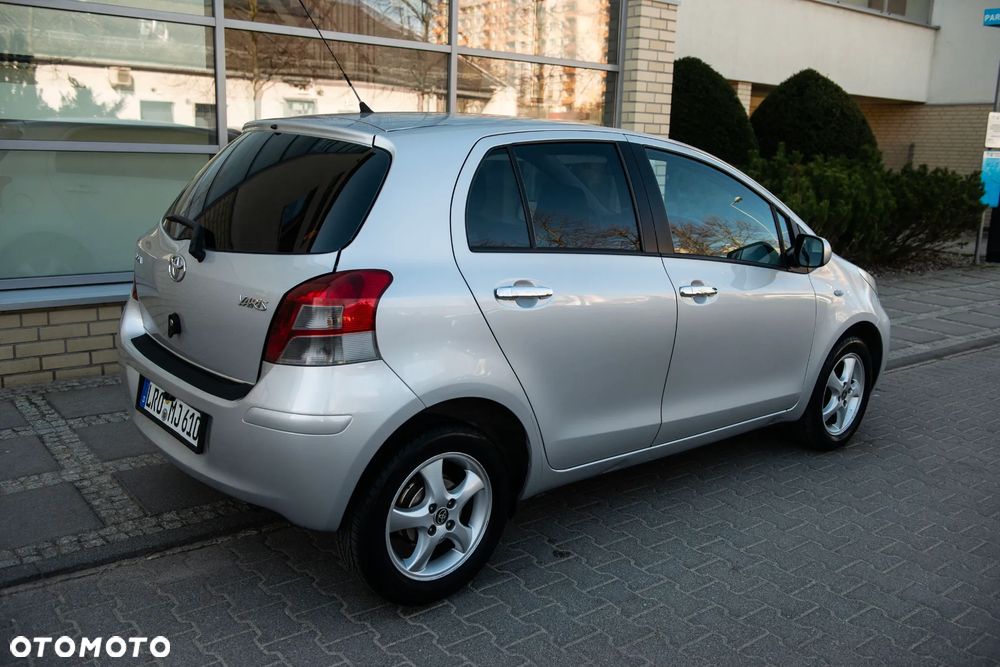 Toyota Yaris 1.0 VVT-i Comfort - 4