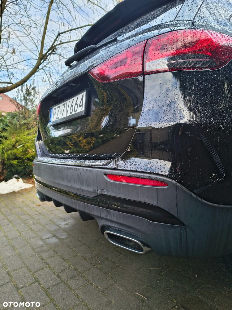 Mercedes-Benz GLA 250 8G-DCT AMG Line - 16