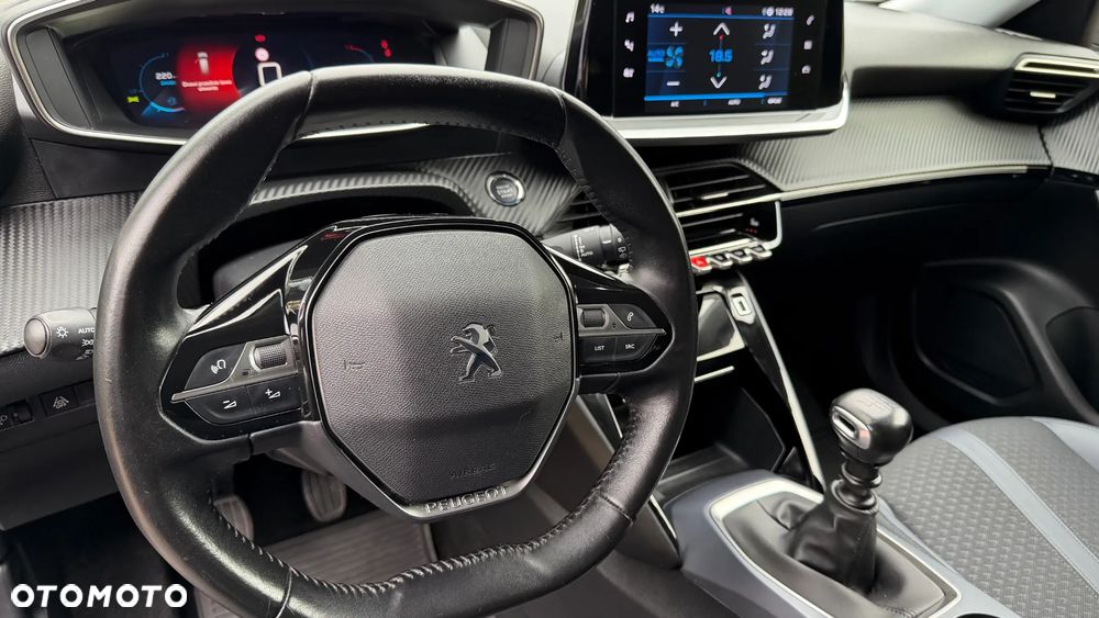 Peugeot 2008 1.2 PureTech Allure Pack S&S - 26