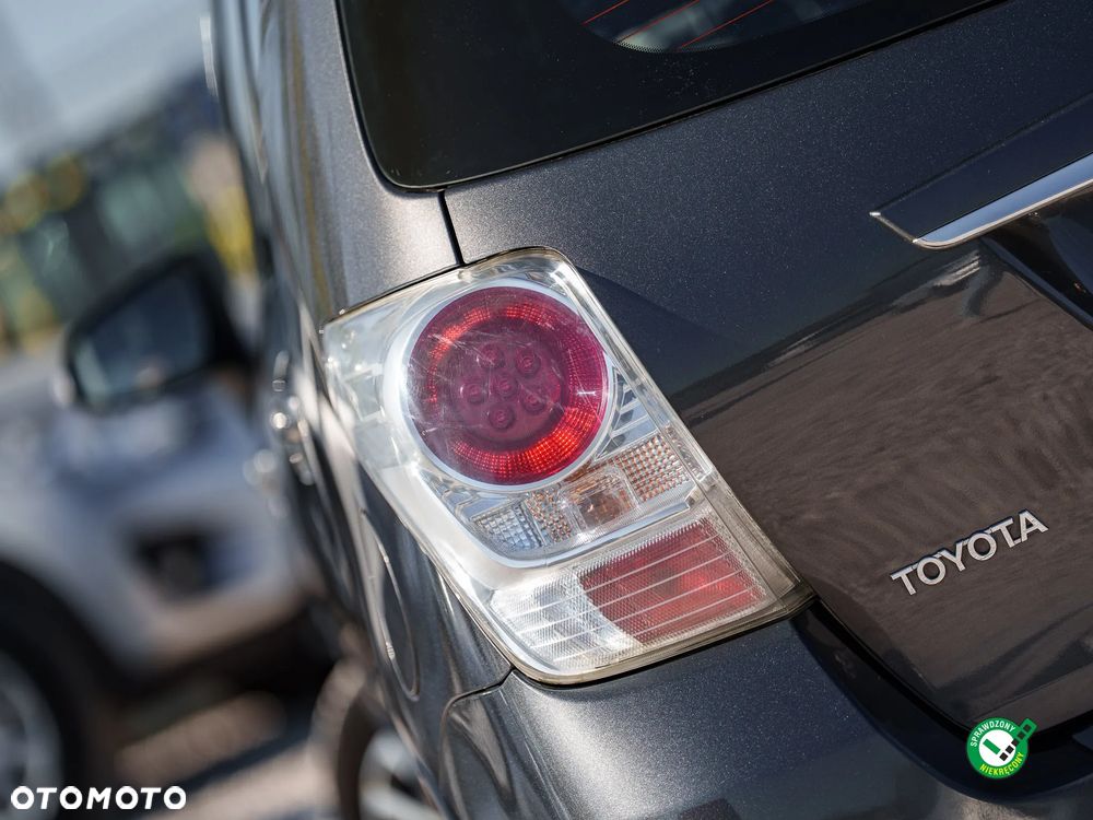 Toyota Verso 1.8 5-Sitzer Edition-S - 10