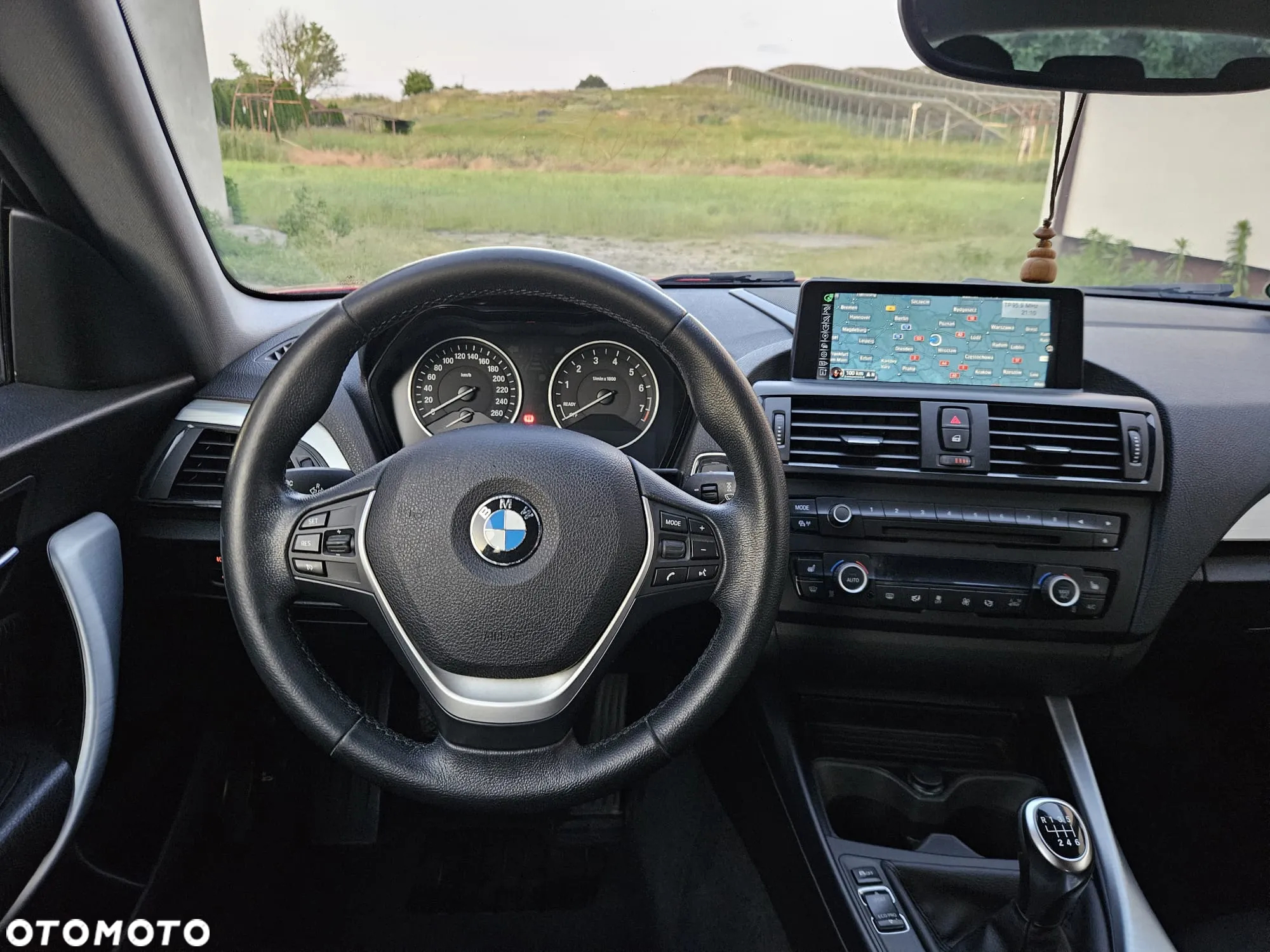 BMW Seria 1 114i - 14