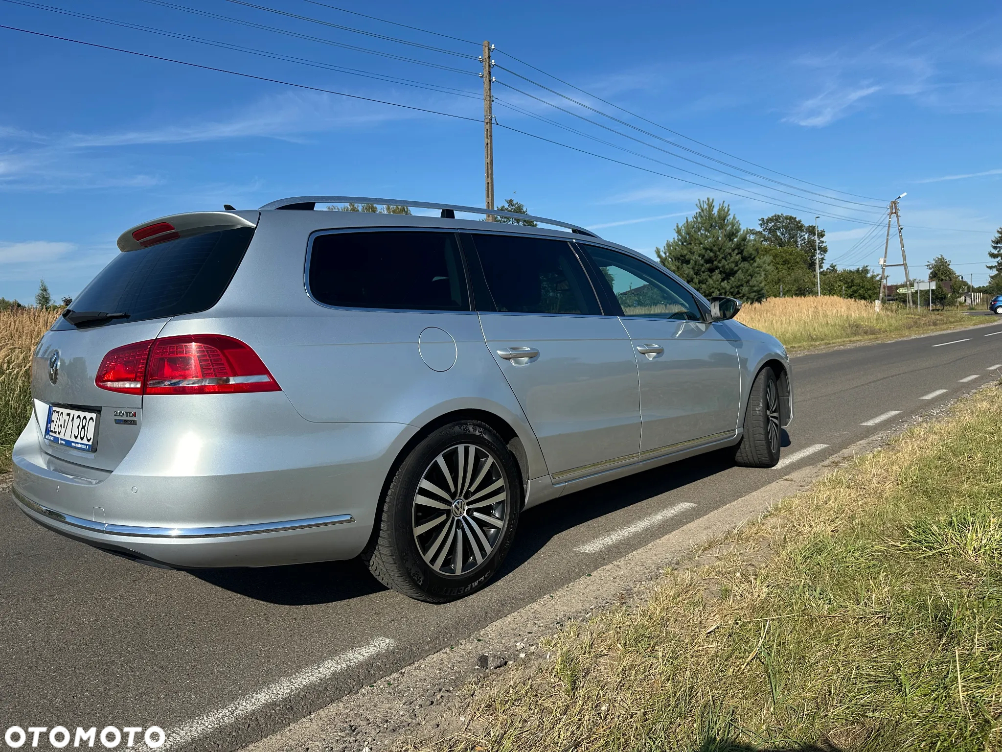 Volkswagen Passat 2.0 TDI Comfortline DSG - 5