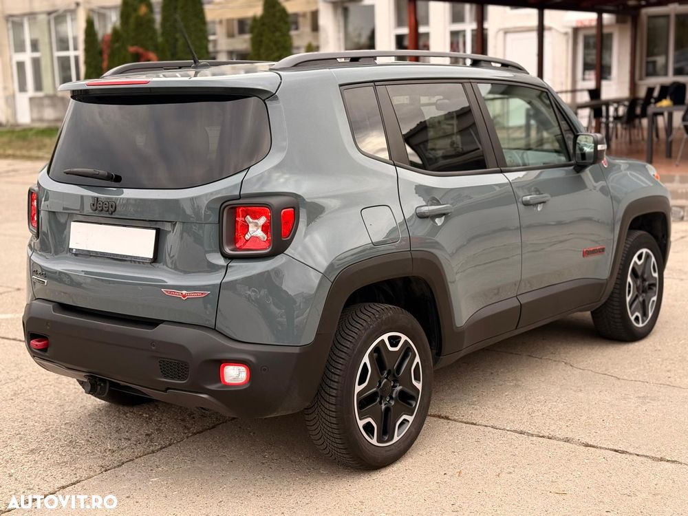 Jeep Renegade 2.0 M-Jet 4x4 AT 75th Anniversary - 6