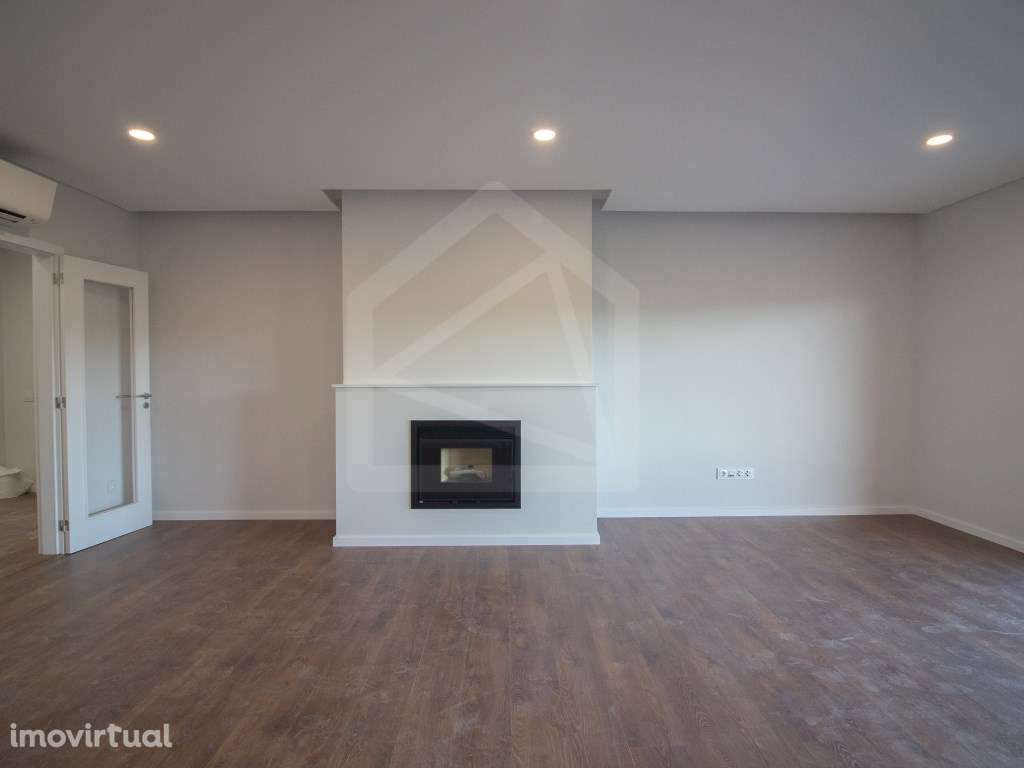 Apartamento T2+1 em Oliveira de Azeméis - Grande imagem: 3/27