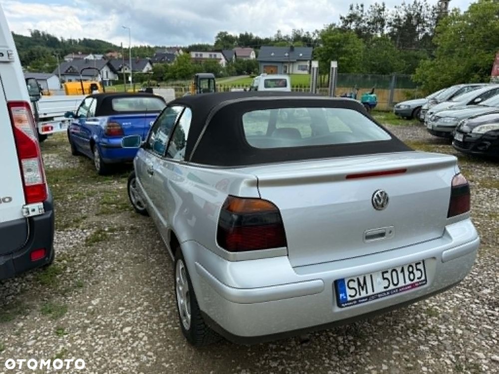 Volkswagen Golf - 2