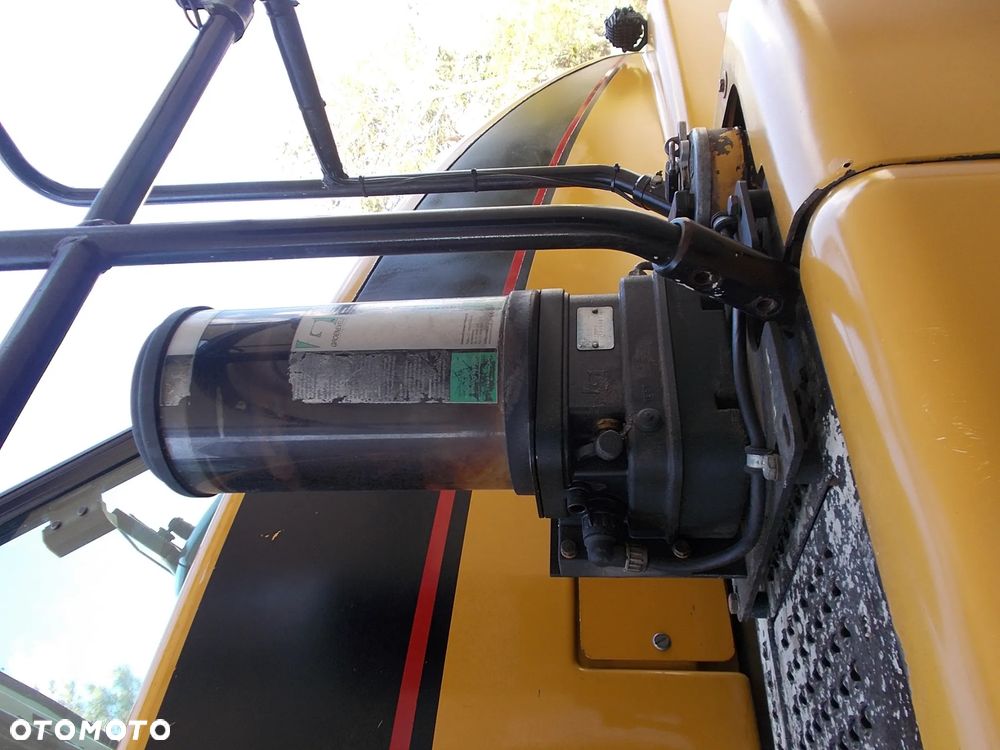 Caterpillar 725 - 23