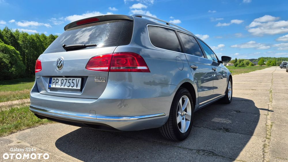 Volkswagen Passat 2.0 TDI BlueMotion Technology Comfortline - 4