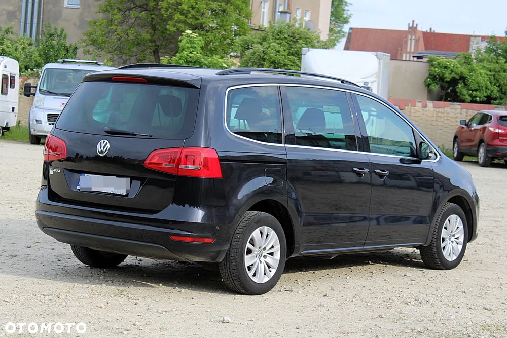 Volkswagen Sharan - 11